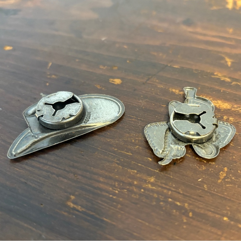 Vintage Southwest Style Silver Tone Hat & Saddle Button Covers – Set of 2 - Picture 6 of 7